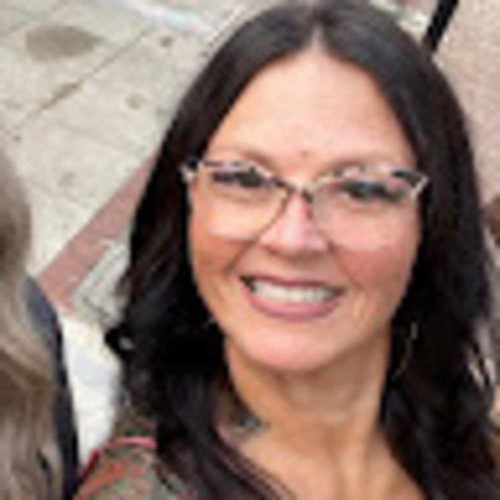 Meet your Posher, Angie